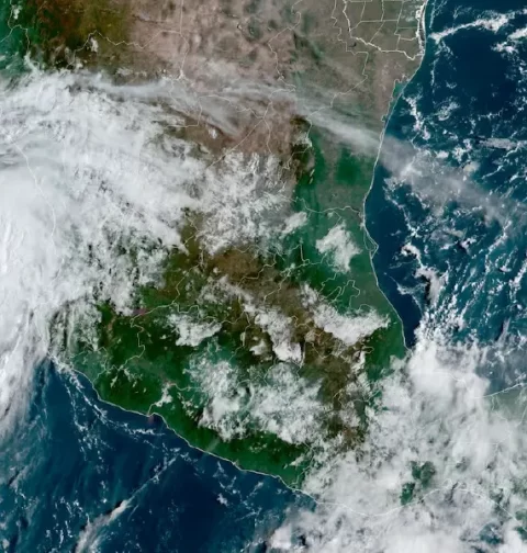 Destino-Los-Cabos-magazine_blog_Los Cabos Hurricane Season Begins_Your Guide to Staying Safe 01