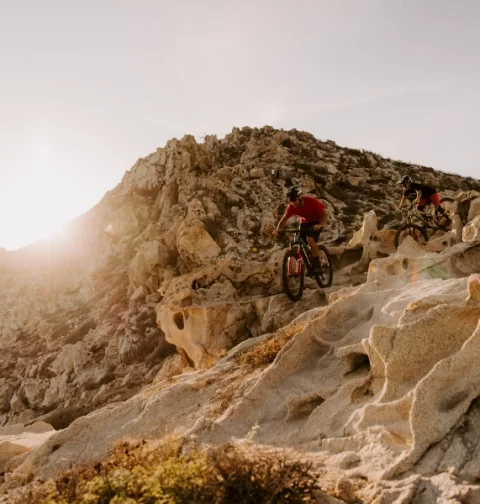 Destino-Los-Cabos-magazine_blog_Switching Gears Returns_ The Cape’s 10th Anniversary Marks a New Chapter for Baja’s IconDestino-Los-Cabos-magazine_blog_Switching Gears Returns_ The Cape’s 10th Anniversary Marks a New Chapter for Baja’s Iconic Lifestyle Event 01ic Lifestyle Event 01