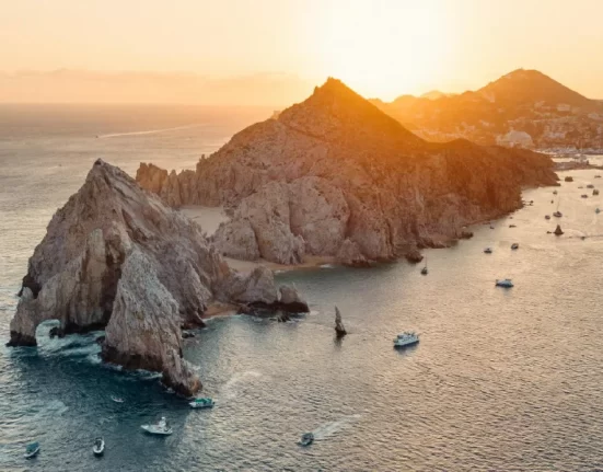 Destino-Los-Cabos-magazine_blog_A New Kind of Tourism Tax_ Baja California Sur Aims for Sustainability With 'EMBRACE IT' 01
