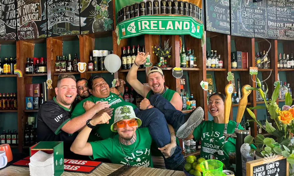 Destino-Los-Cabos-magazine_blog_Finding Your Game_ The Best Sports Bars in Cabo San Lucas 01