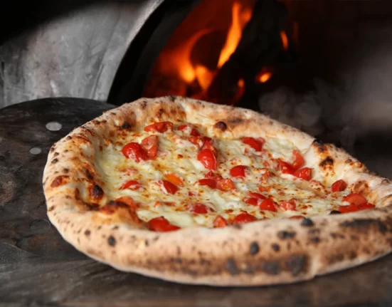Destino-Los-Cabos-magazine_blog_Top 5 Pizza Places in Los Cabos for Authentic Italian Flavor 01