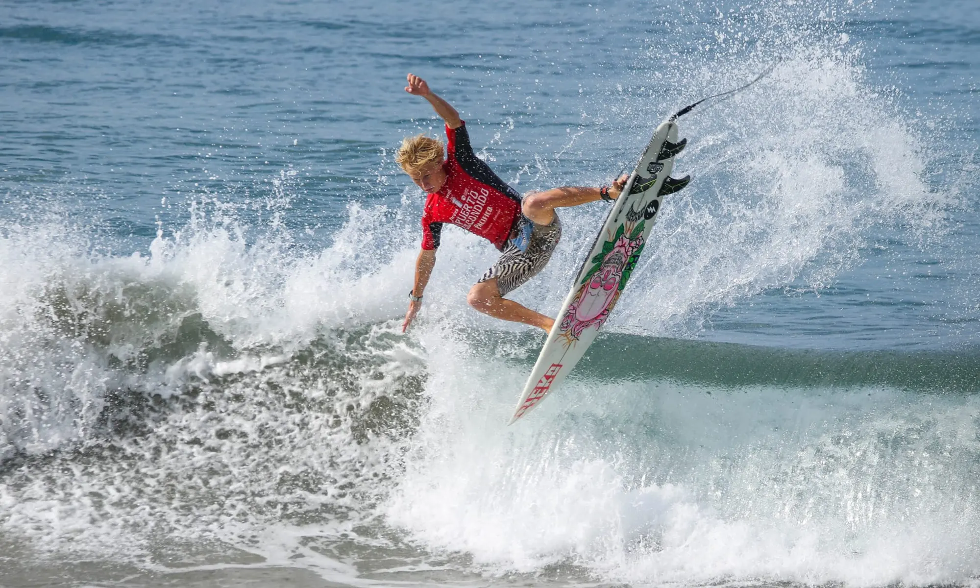 Destino-Los-Cabos-magazine_blog_Cerritos Surf Open 2025_Hayden Rodgers and Coral Bonilla Crowned Champions as Global Talent Elevates Baja Sur 02