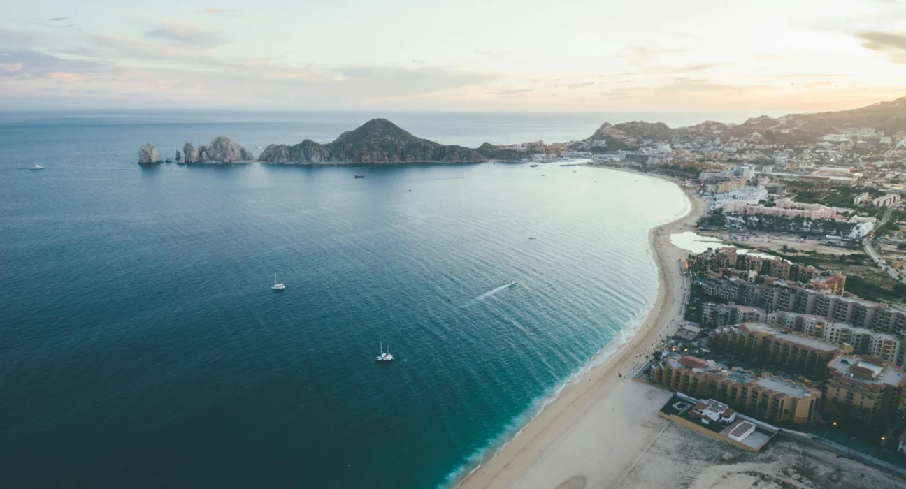 Destino-Los-Cabos-magazine_blog_EMBRACE IT Tourist Contribution Confirmed for 2026, While On-the-Ground Clarity Still Lags 01