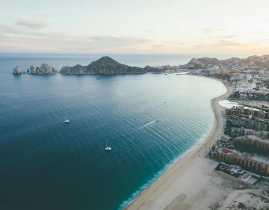 Destino-Los-Cabos-magazine_blog_EMBRACE IT Tourist Contribution Confirmed for 2026, While On-the-Ground Clarity Still Lags 01