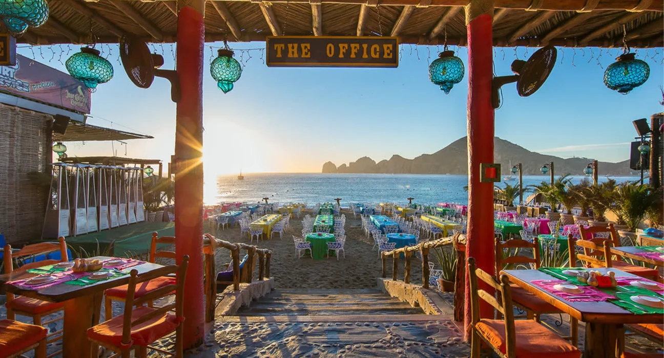 Destino-Los-Cabos-magazine_blog_The Best Spots for Dining on the Sand in Baja 01