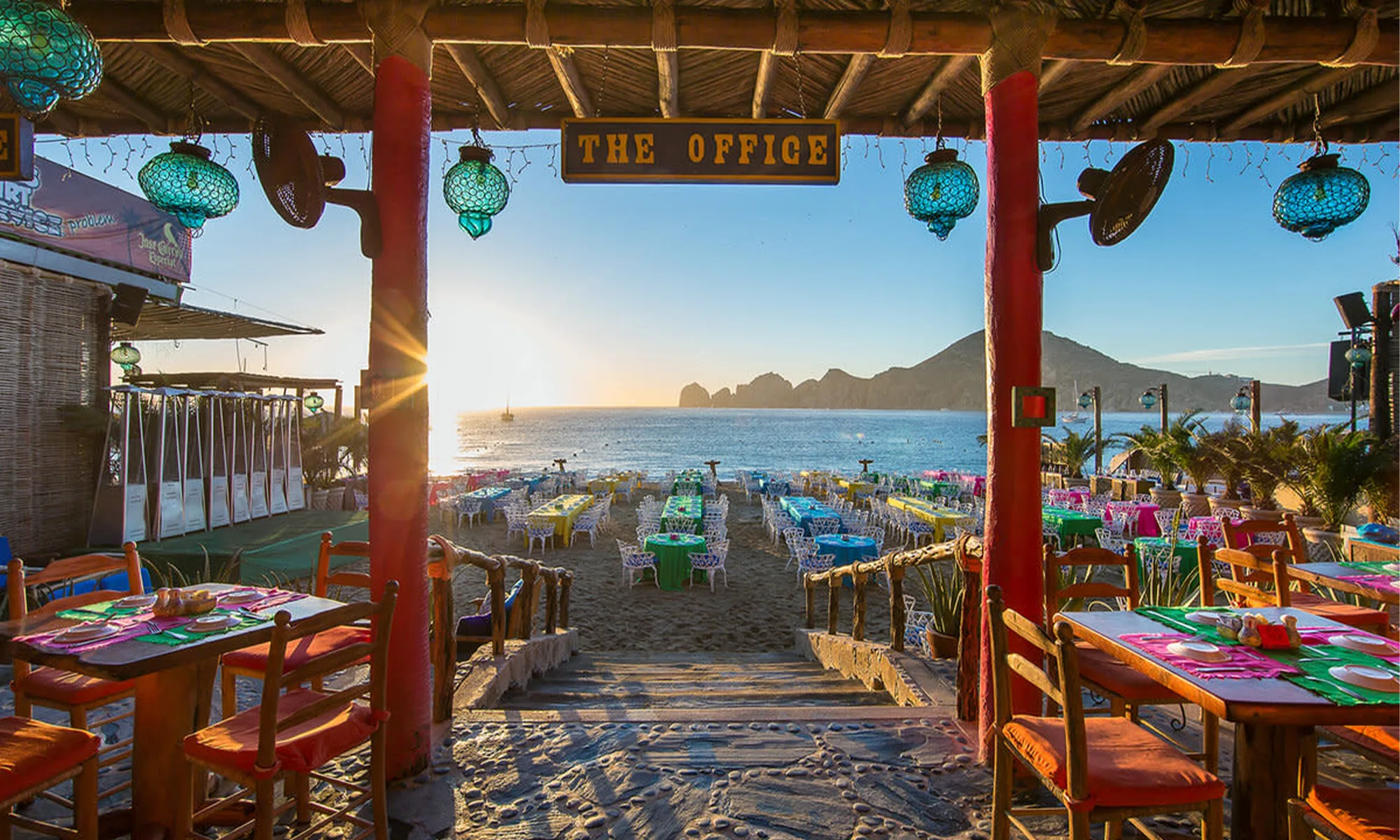 Destino-Los-Cabos-magazine_blog_The Best Spots for Dining on the Sand in Baja 01