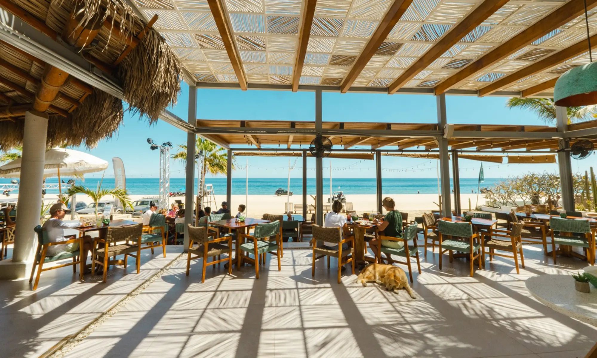 Destino-Los-Cabos-magazine_blog_The Best Spots for Dining on the Sand in Baja 04