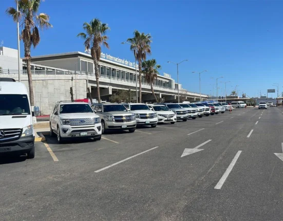 Destino-Los-Cabos-magazine_blog_Uber, Taxis, and a New Arrangement in Mexico 01